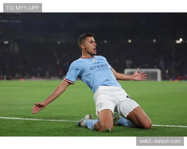 索默多次关键扑救难救主 国米门将欧冠赛场表现稳健